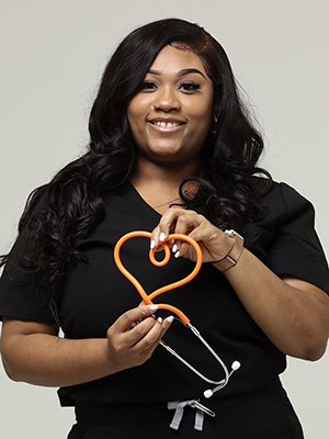 Jayla Collins is an online MSN student at the UMMC School of Nursing